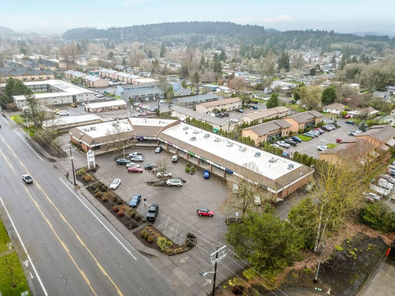 More Photos Of 919-935 NW Circle Blvd, Corvallis Storefront For Lease