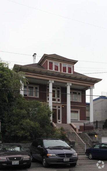 Primary Photo Of 1712 Belmont Ave, Seattle Apartments For Sale