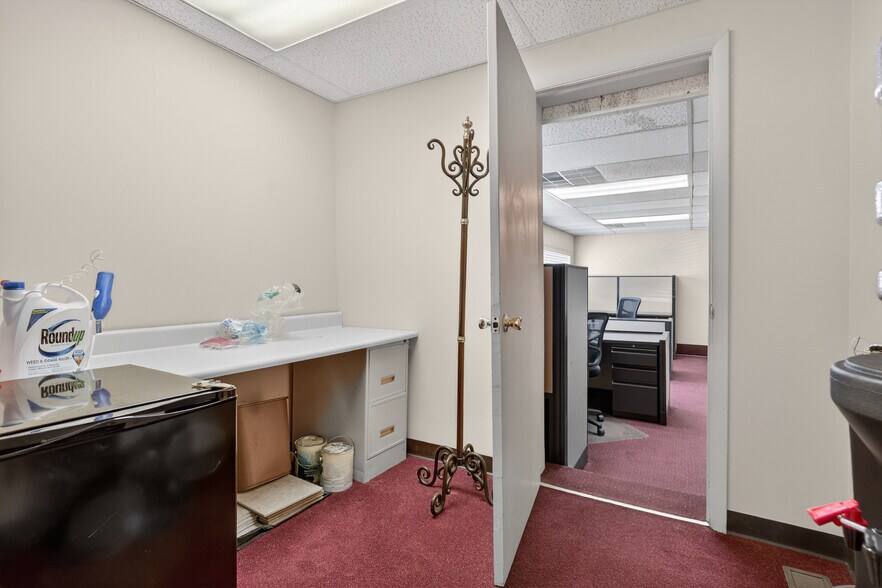More Photos Of 1 W Main St, Marlton Office For Sale
