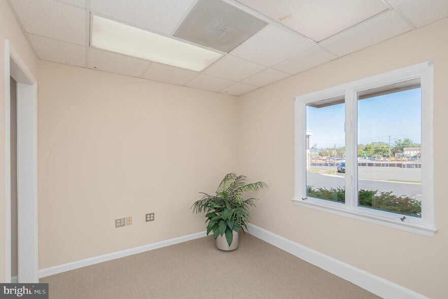 More Photos Of 9615 Champion Ct, Manassas Medical For Lease