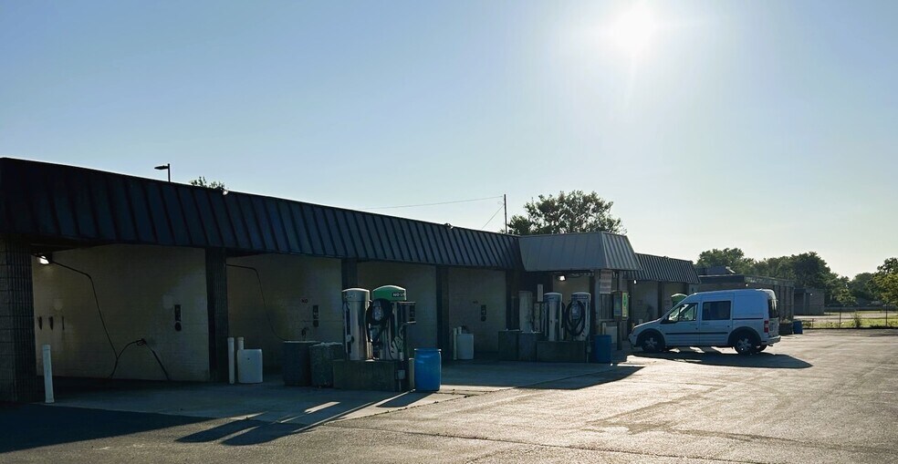 More Photos Of 1680 Lockbourne Rd, Columbus Carwash For Sale