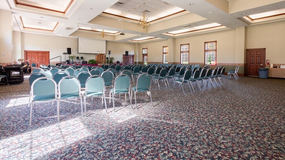 More Photos Of 8135 Mount Vernon Rd, Saint Louisville Office Residential For Sale