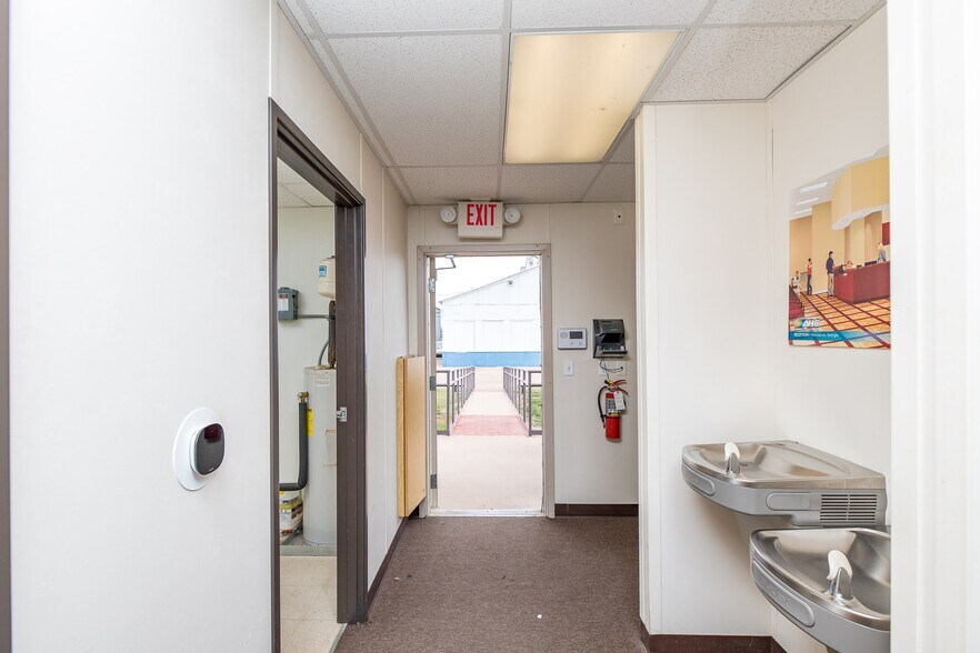 More Photos Of 707 N Scott Ave, Wichita Falls Office Residential For Lease