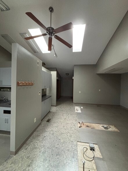 More Photos Of 6481 Nicholas Dr, Columbus Medical For Lease