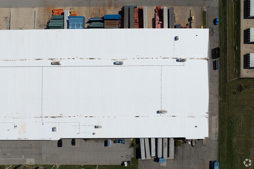 More Photos Of 12850 Darice Pky, Strongsville Warehouse For Lease