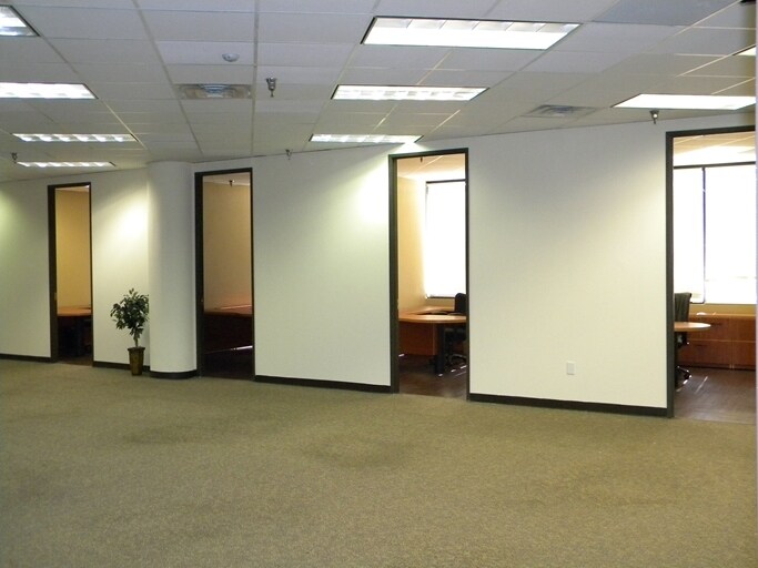 More Photos Of 17290 Preston Rd, Dallas Office For Lease