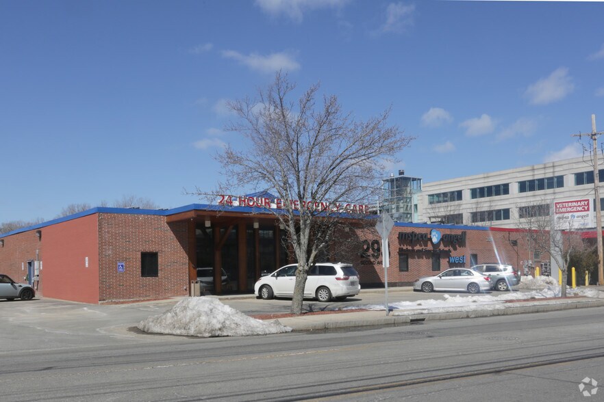 More Photos Of 283-293 Second Ave, Waltham Flex For Sale