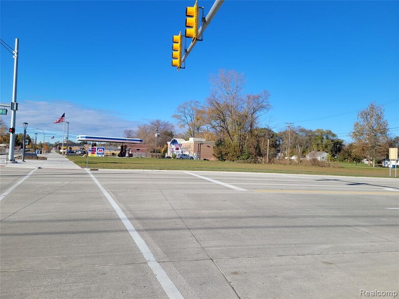 Primary Photo Of 1995 E Auburn Rd, Rochester Hills Land For Sale