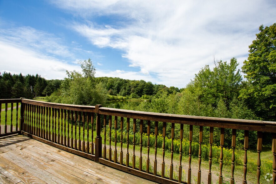 More Photos Of 144 Ashocon Way, Hartwick Specialty For Sale