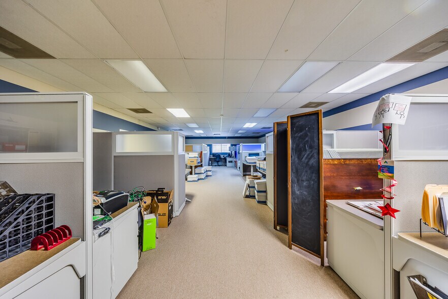 More Photos Of 27228 E Hardy Rd, Spring Warehouse For Sale