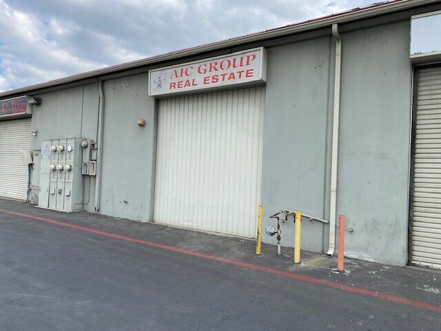 More Photos Of 24530-24588 E Redlands Blvd, Loma Linda Showroom For Lease