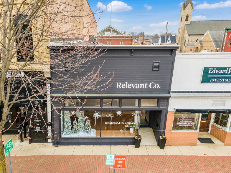 More Photos Of 24 S Main St, London General Retail For Sale