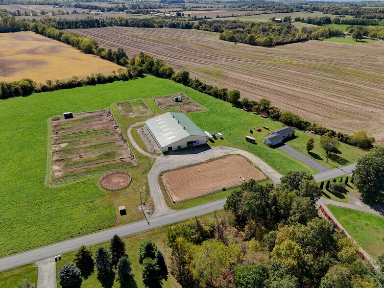 More Photos Of 1262 Fitzpatrick Rd, Auburn Specialty For Sale