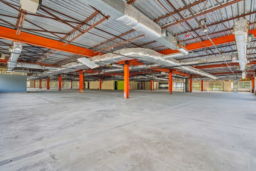 More Photos Of 1000 Sylvan Ave, Englewood Cliffs Office For Sale