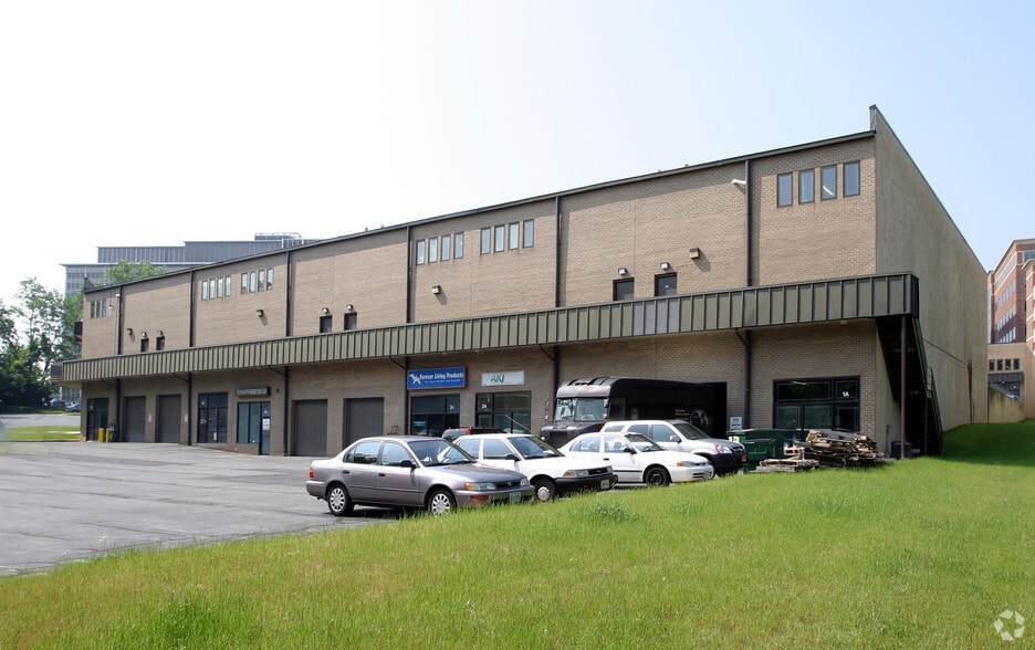 More Photos Of 12712 Rock Creek Mill Rd, Rockville Light Distribution For Lease