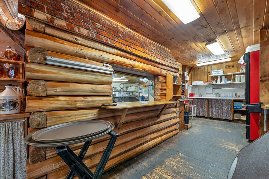 More Photos Of 1955 Presidential Hwy, Jefferson Restaurant For Sale