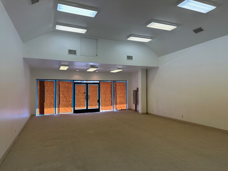 More Photos Of 1771 E Washington Blvd, Pasadena Storefront Retail Office For Sale