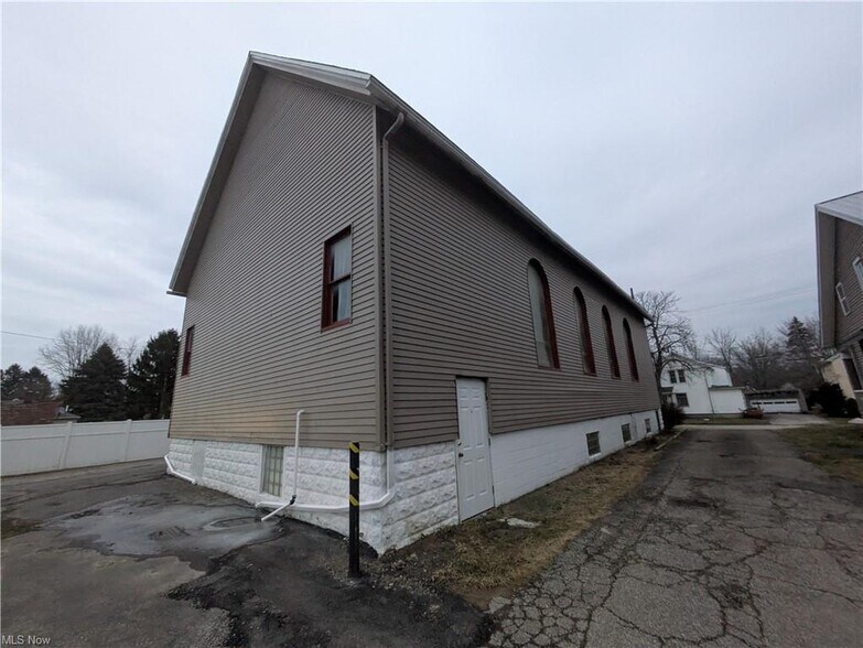 More Photos Of 923 E 16th St, Ashtabula Specialty For Sale