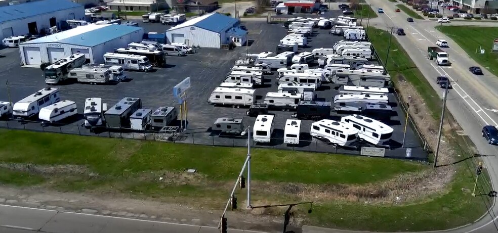 More Photos Of 3442 Merchandise Dr, Rockford Mixed Retail For Sale