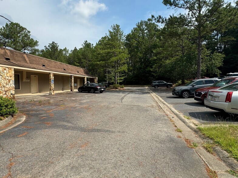 More Photos Of 106 Olympia Dr, Warner Robins Medical For Sale