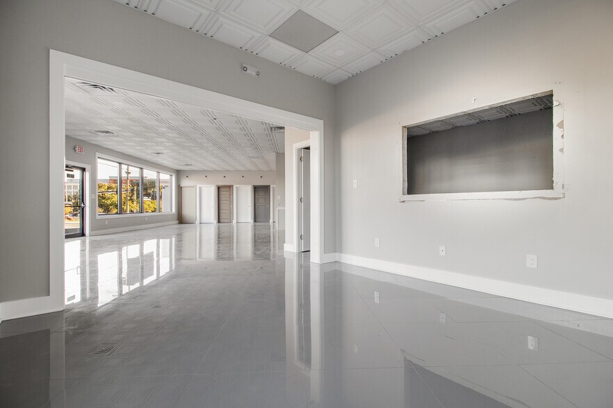 More Photos Of 3220 Blenheim Blvd, Fairfax General Retail For Lease