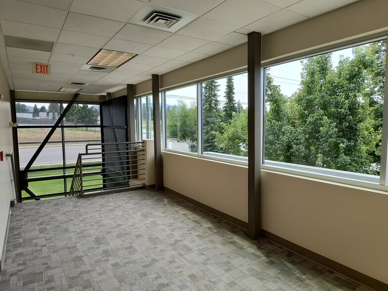 More Photos Of 2208 N Swing Ln, Liberty Lake Medical For Sale