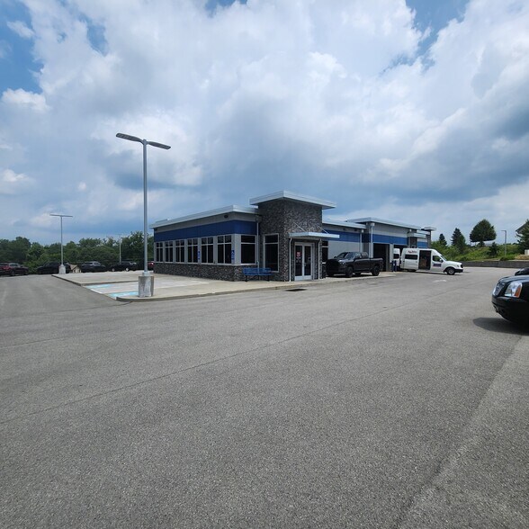 More Photos Of 215 Scharberry Ln, Mars Auto Dealership For Sale
