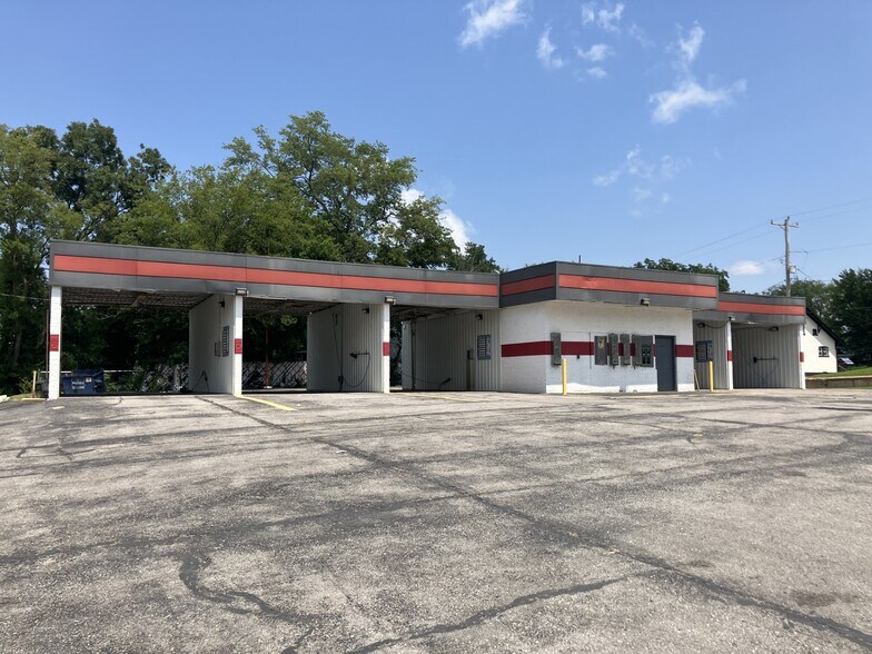 More Photos Of 1004 William St, Cape Girardeau Carwash For Sale