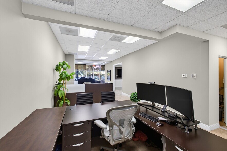 More Photos Of 2151 S Alternate A1A Hwy, Jupiter Medical For Sale