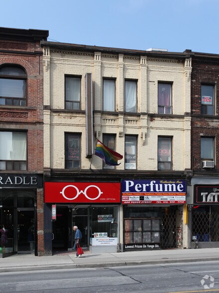 More Photos Of 598-600 Yonge St, Toronto Storefront Retail Residential For Sale