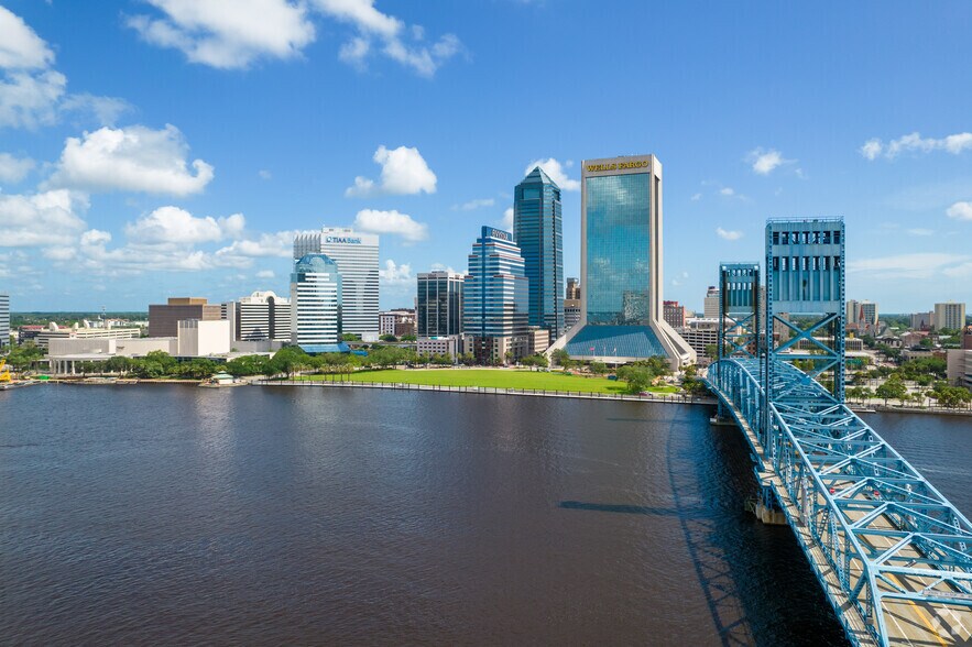 More Photos Of 1 Independent Dr, Jacksonville Office For Lease