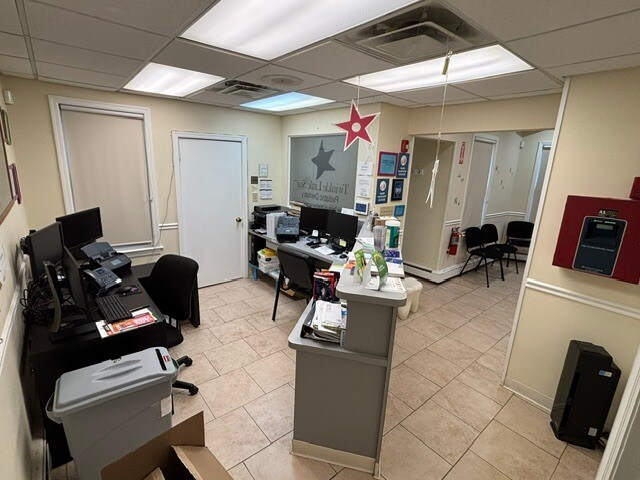 More Photos Of 259 Kinderkamack Rd, Westwood Office Residential For Lease