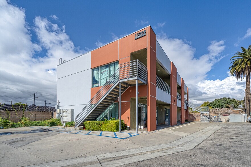 More Photos Of 13209 Garvey Ave, Baldwin Park Loft Creative Space For Sale