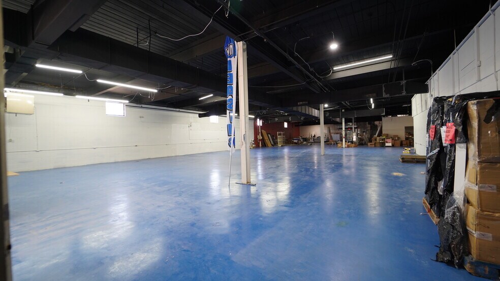 More Photos Of 384 Church St, Concord Flex For Lease