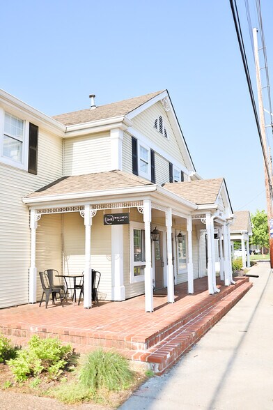 More Photos Of 16962 Manchester Rd, Grover Office For Sale