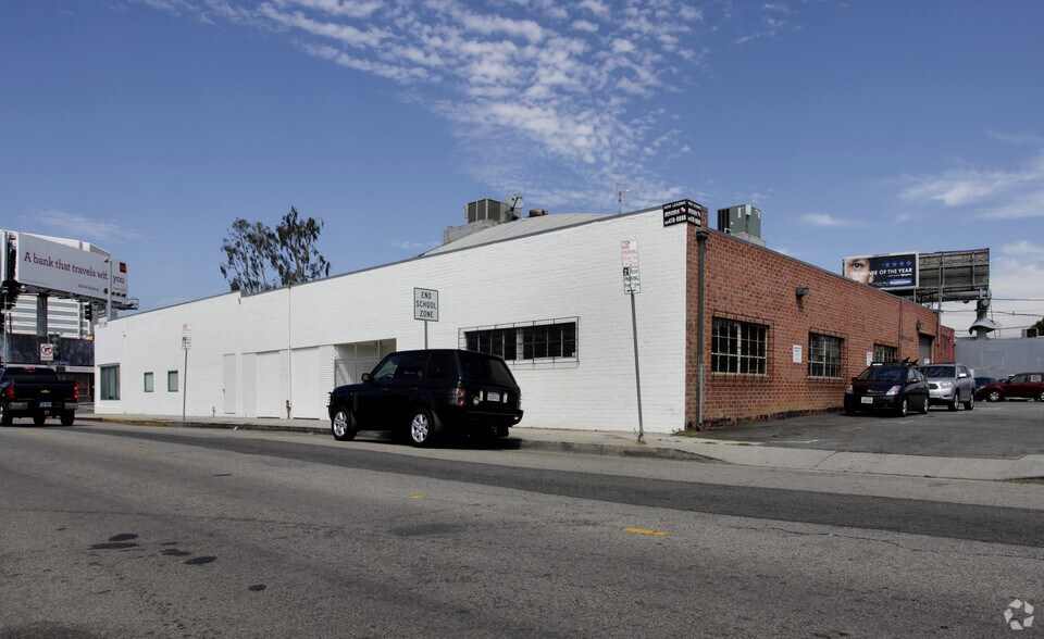 More Photos Of 12434-12436 Santa Monica Blvd, Los Angeles Storefront Retail Office For Lease