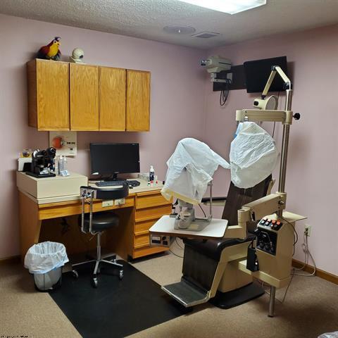 More Photos Of 635 Robert E Lee Ave, Elkins Medical For Sale