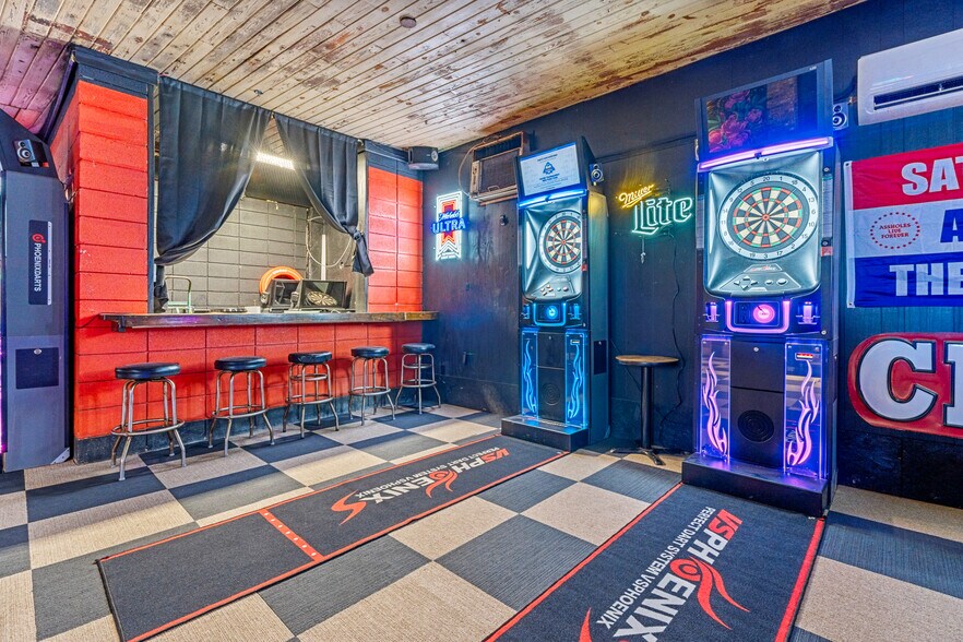 More Photos Of 816 Albert Pike Rd, Hot Springs Bar For Sale