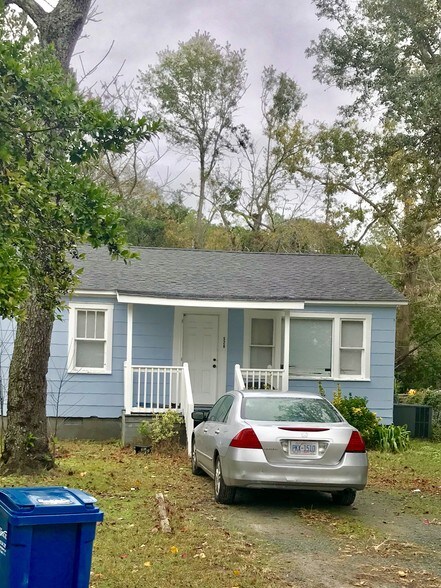 More Photos Of , Wilmington Unknown For Sale