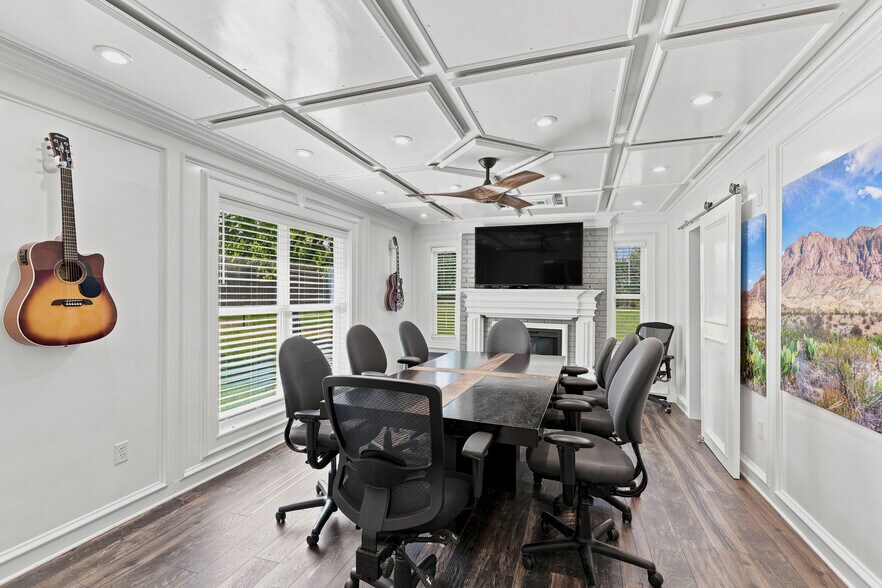 More Photos Of 2632 Howell Dr, Venus Land For Sale