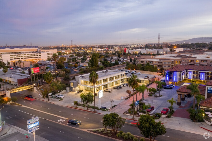 More Photos Of 2772 Artesia Blvd, Redondo Beach Unknown For Lease