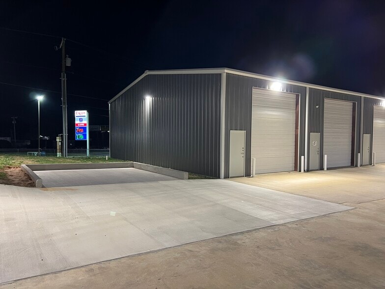 More Photos Of 12440 State Highway 155 S, Tyler Warehouse For Lease