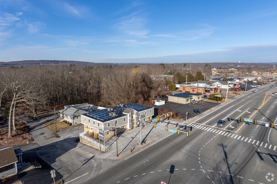 More Photos Of 117 Eddie Dowling Hwy, North Smithfield Loft Creative Space For Lease