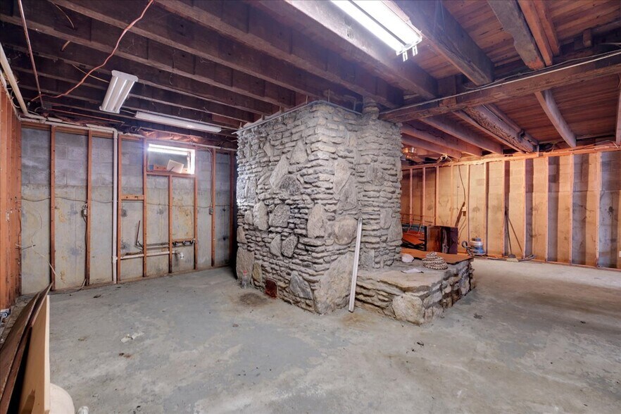 More Photos Of 9512 National Turnpike, Fairdale Land For Sale