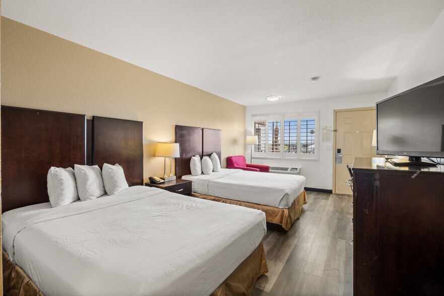 More Photos Of 1701 W Baseline Rd, Tempe Hotel For Sale