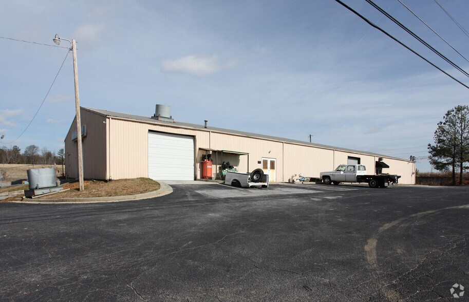 More Photos Of 380 Hwy 78, Loganville Auto Repair For Sale