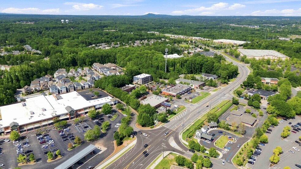 More Photos Of 12872 State Highway 9, Alpharetta Storefront For Lease