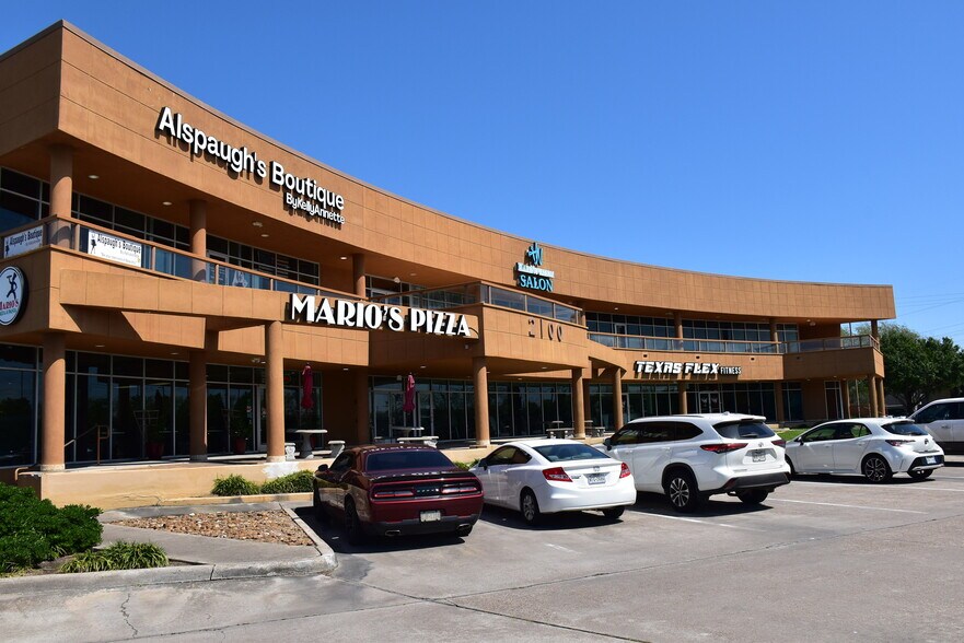 More Photos Of 2100 E Nasa Pky, Seabrook Storefront Retail Office For Lease