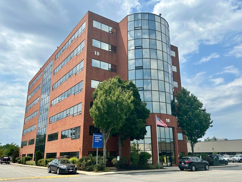 More Photos Of 18 Commerce Way, Woburn Office For Lease