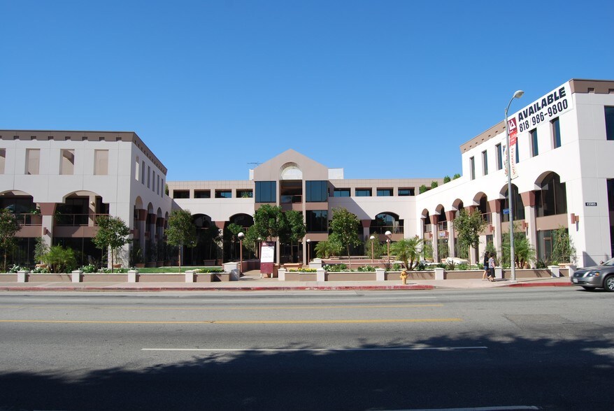 More Photos Of 15503 Ventura Blvd, Encino Loft Creative Space For Lease